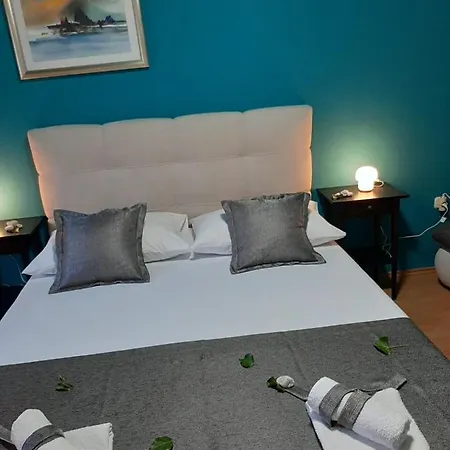 Apartment Mladinic *