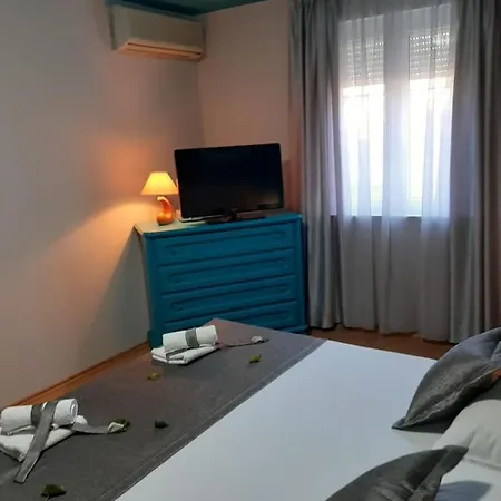 Apartment Mladinic Pucisca