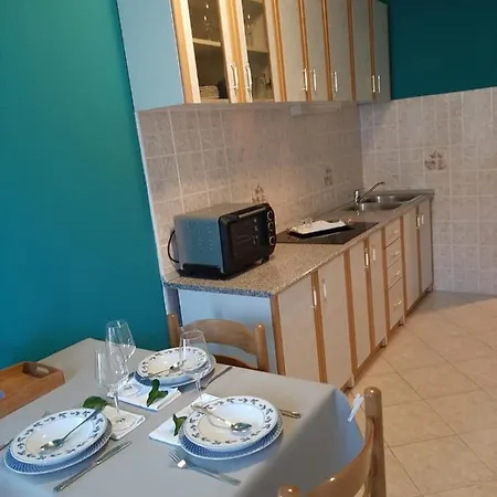 Mladinic * Pučišća